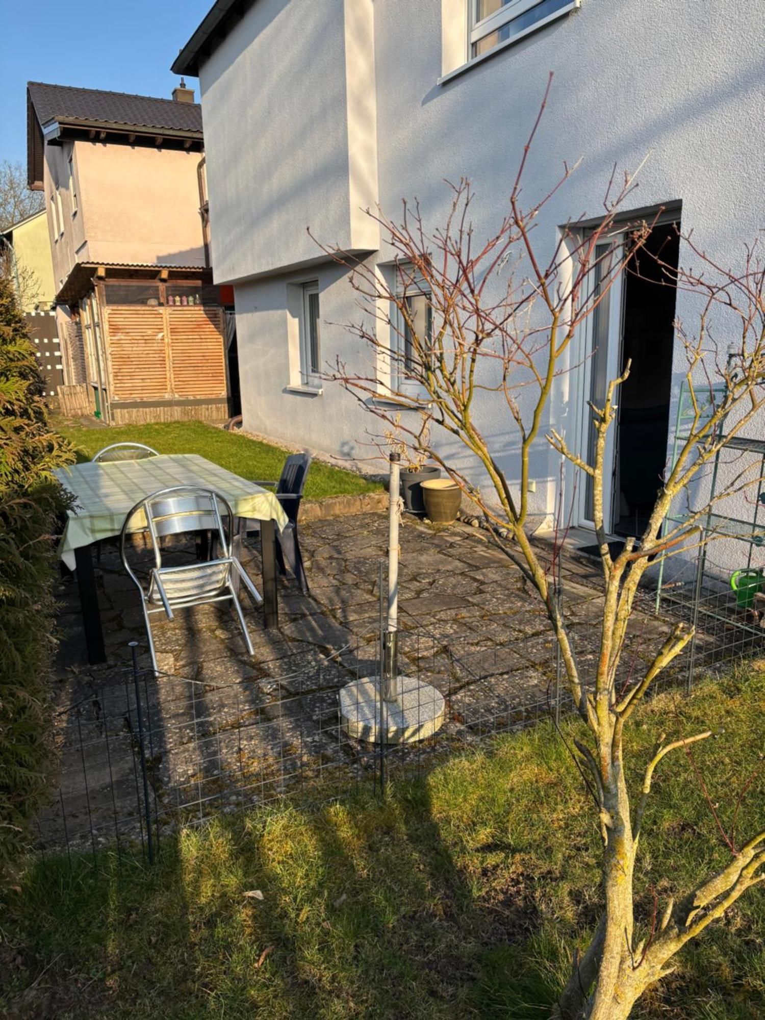 Charmante Ferienwohnung Fuer 2-3 Gaeste Wuerzburg Höchberg Extérieur photo